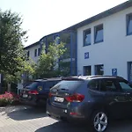 מלון Gaestehaus Linden