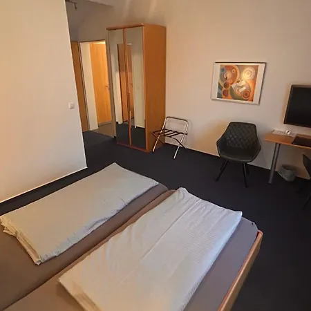 Gaestehaus Linden Hotel 3*