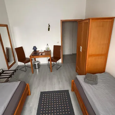 Gaestehaus Linden Hotel